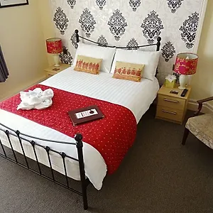 Hotel The Arms ***